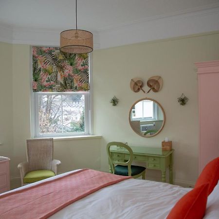 トーキー Carlton Court Bed & Breakfast エクステリア 写真