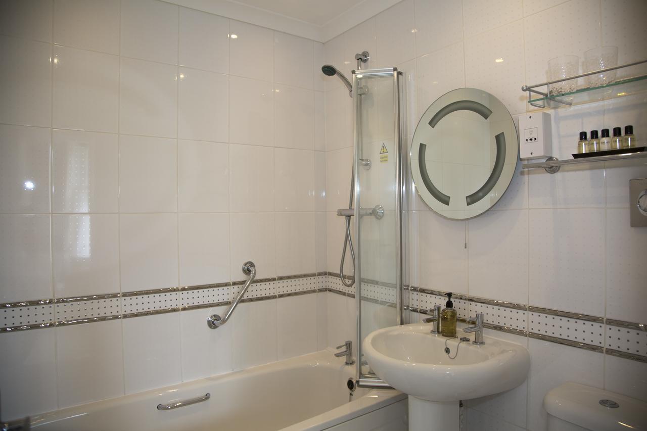 トーキー Carlton Court Bed & Breakfast エクステリア 写真